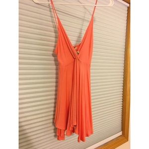 Women’s swoop tank